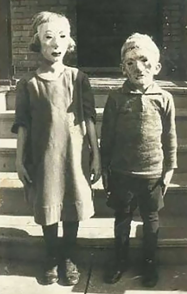 scary-vintage-halloween-creepy-costumes-23-57f6505463c96__605.jpg